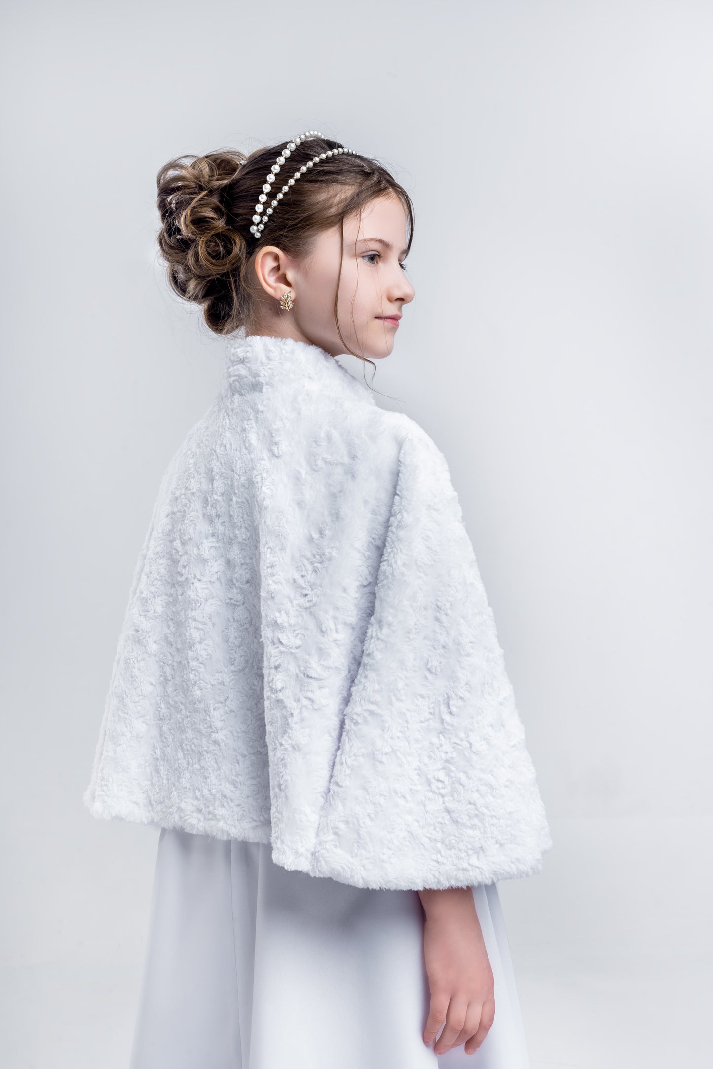 Ponczo z futra różyczka — Katifra Studio