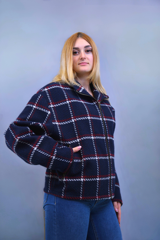 Kurtka "Luźna Forma"